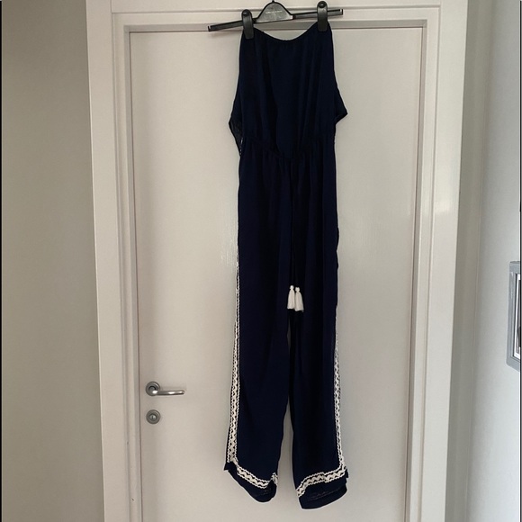 Surf Gypsy Capri Romper in Navy Size Large - Picture 3 of 5
